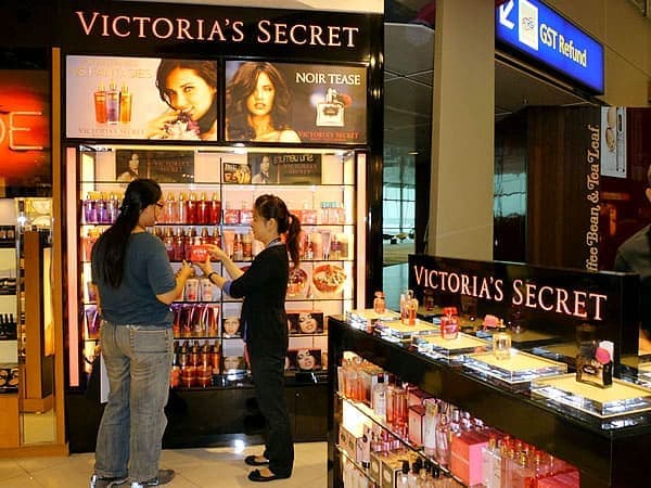 พนักงานบริการลูกค้าของ victoria's secret